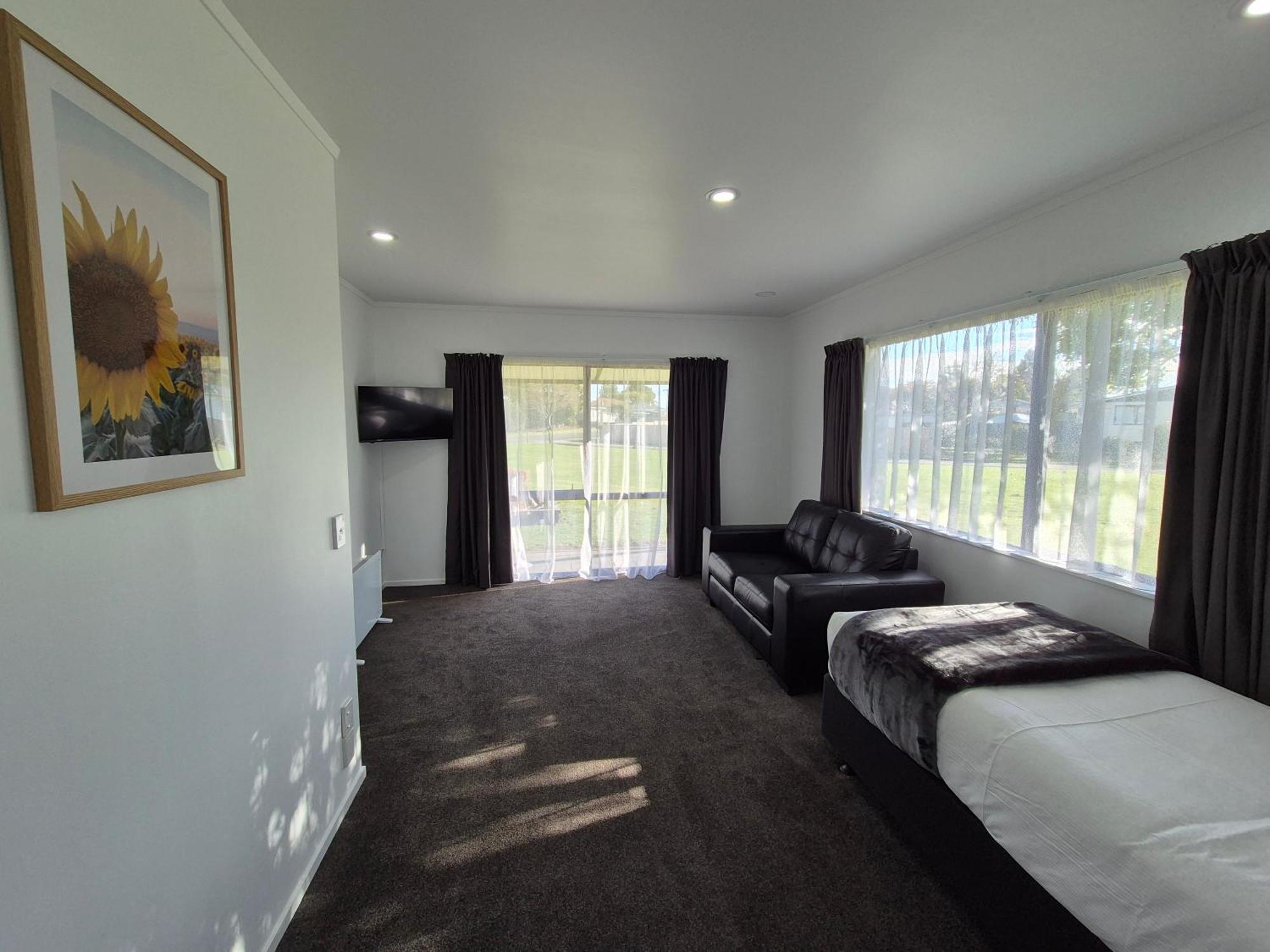 Magnolia Court Motel Opotiki Exterior photo