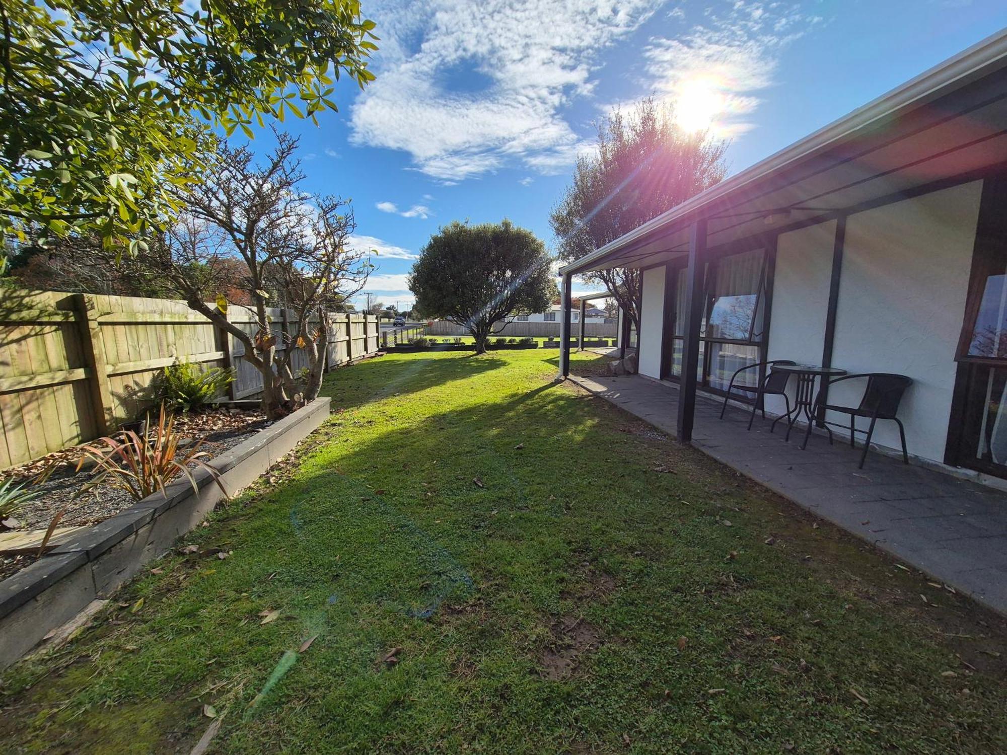 Magnolia Court Motel Opotiki Exterior photo