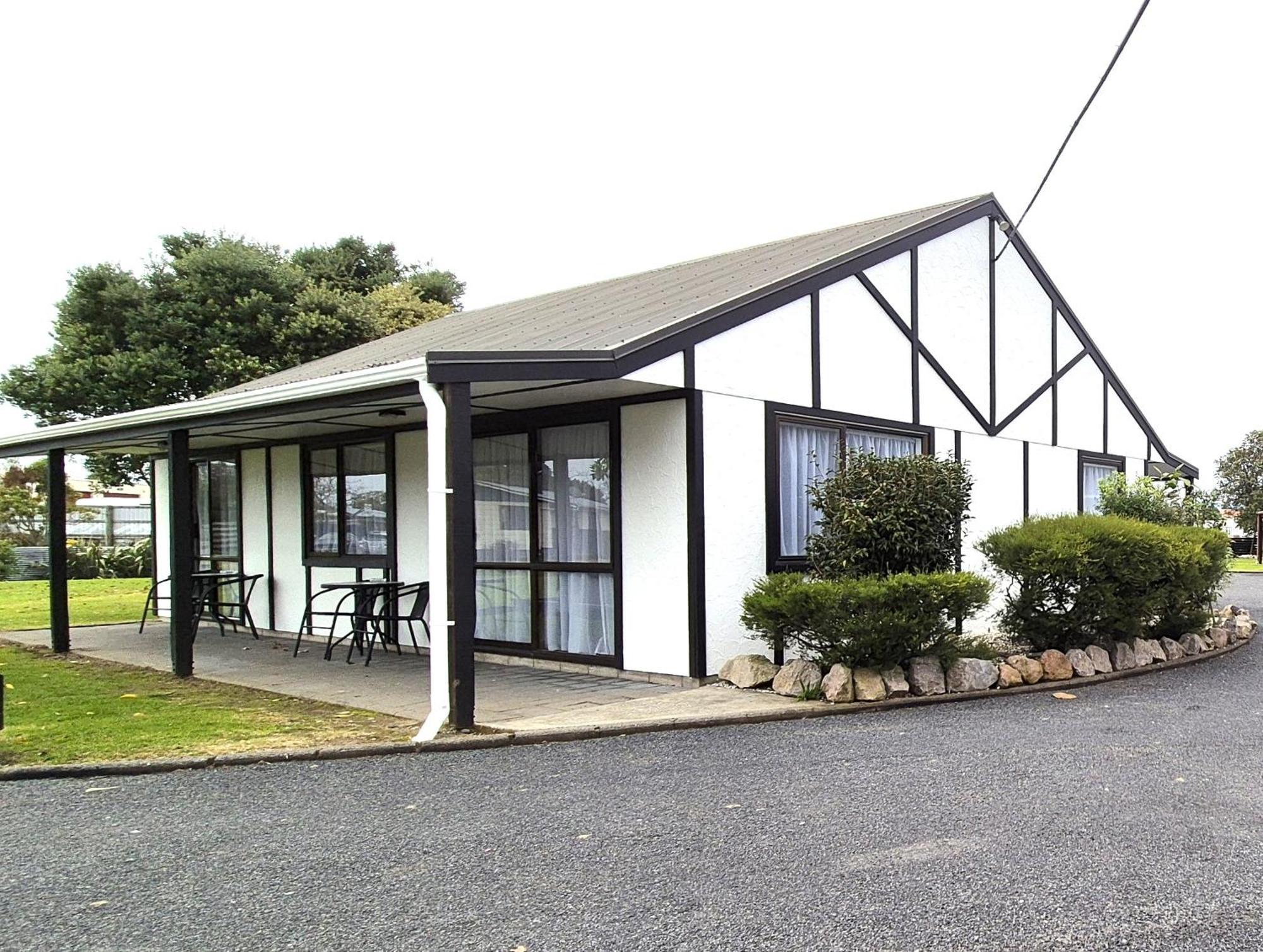 Magnolia Court Motel Opotiki Exterior photo